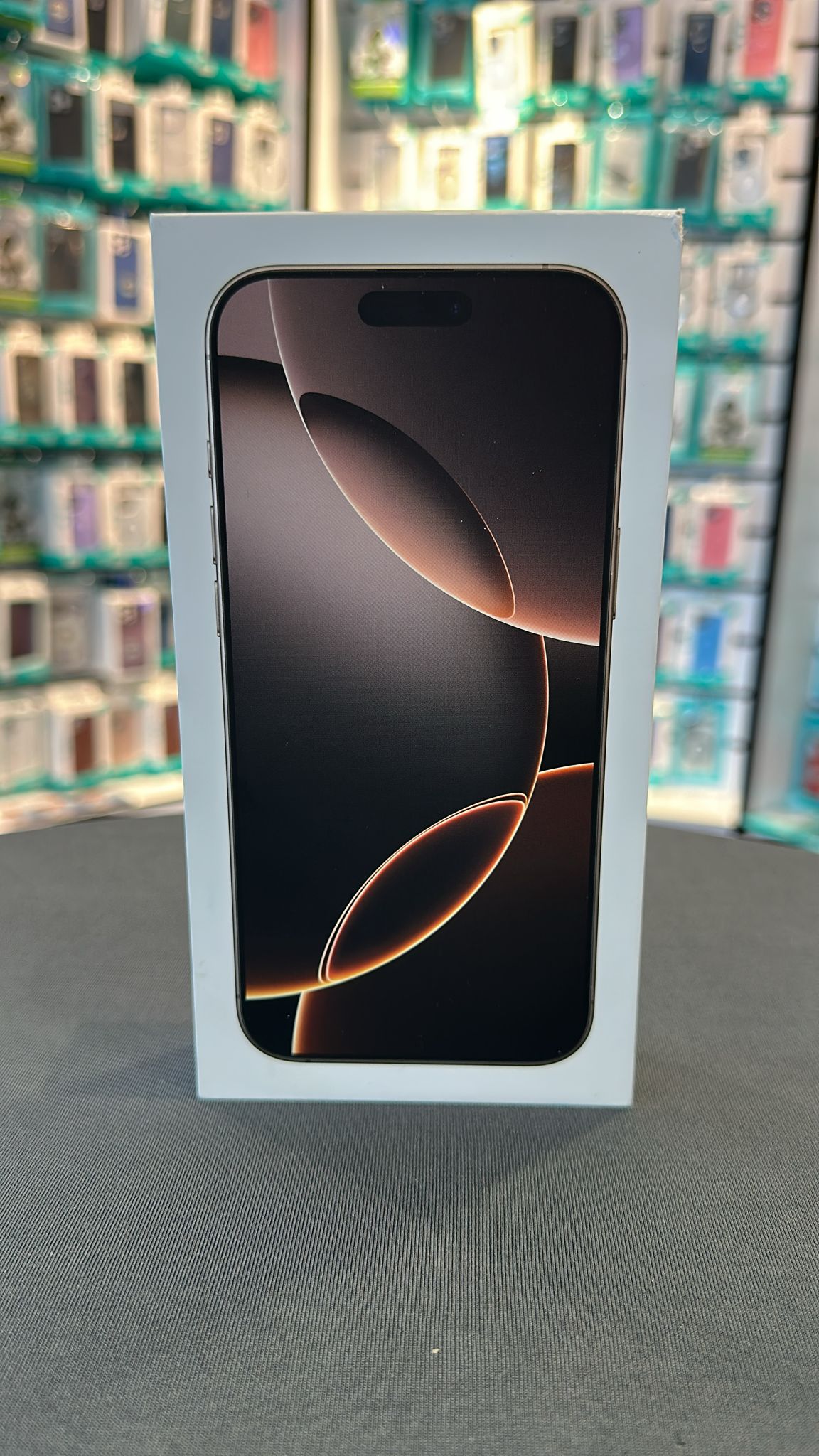 Apple iPhone 16 Pro Max | Desert Titanium | 256GB | NEU, versiegelt