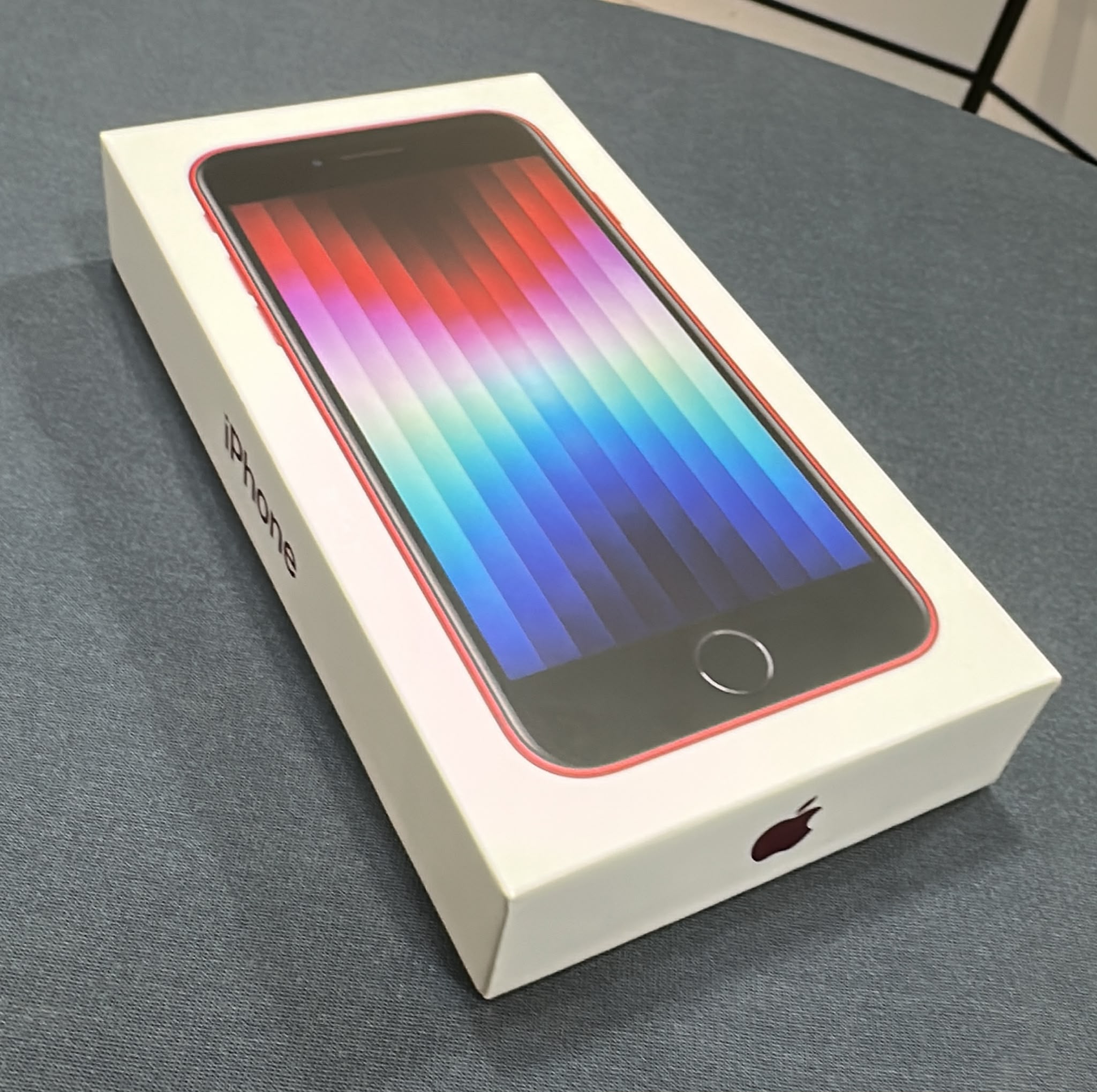 Apple iPhone SE 2022 | Product RED | 128GB | NEU / 5days