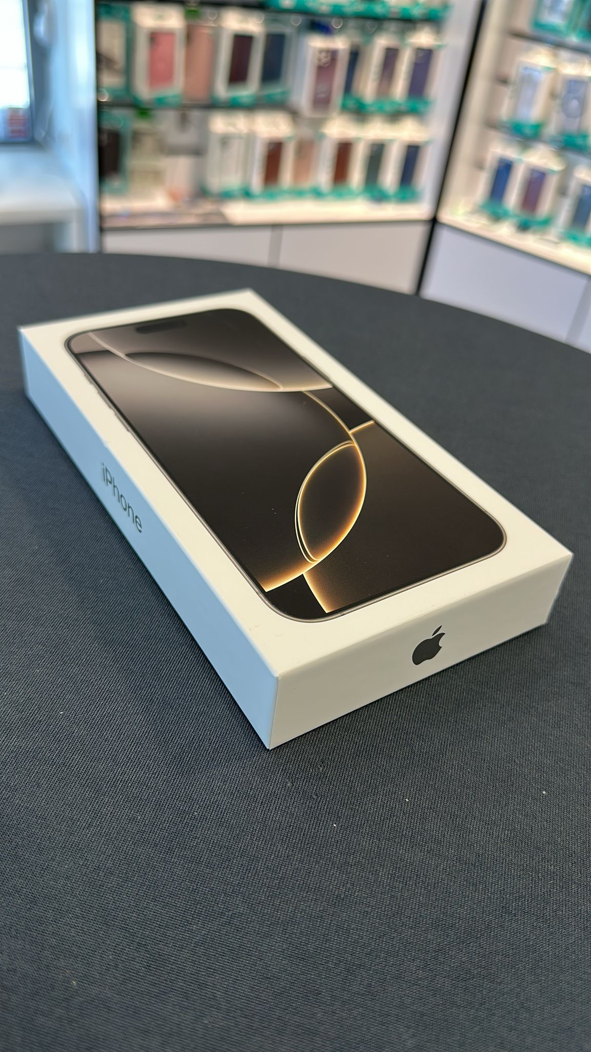 Apple iPhone 16 Pro Max | Natural Titanium | 256GB | NEU, versiegelt