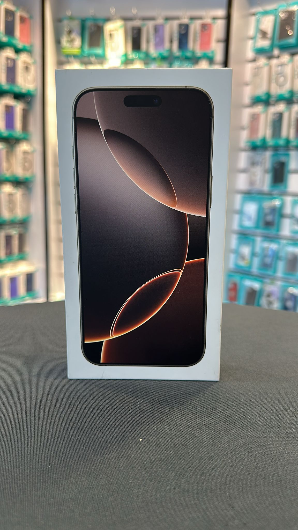 Apple iPhone 16 Pro Max | Dessert Titanium | 256GB | NEU, versiegelt
