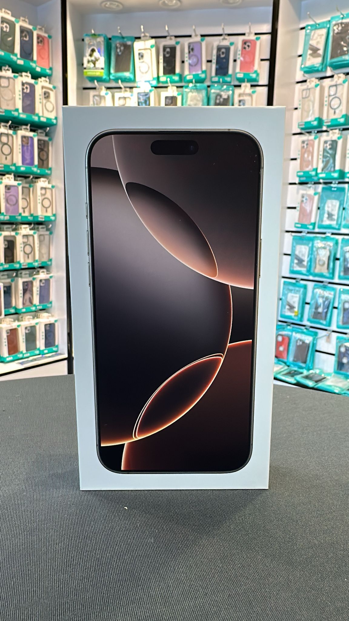 Apple iPhone 16 Pro Max | Desert Titanium | 512GB | NEU, versiegelt
